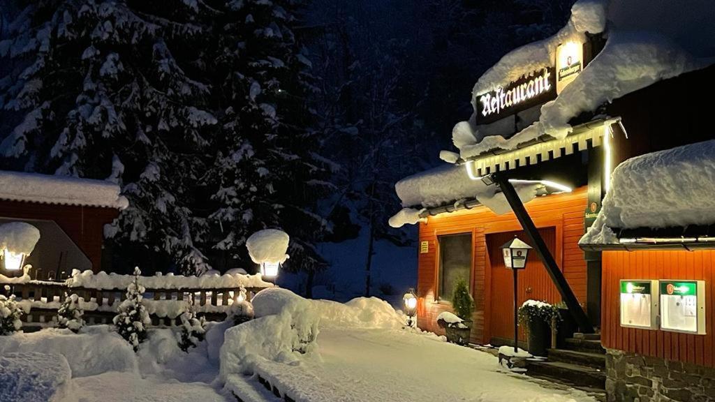 Gasthof Paluda - Pizzeria Dalaas Extérieur photo